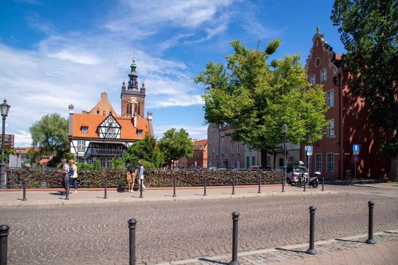 Maya'S Flats & Resorts 61 - Most Milosci Gdaňsk Exteriér fotografie